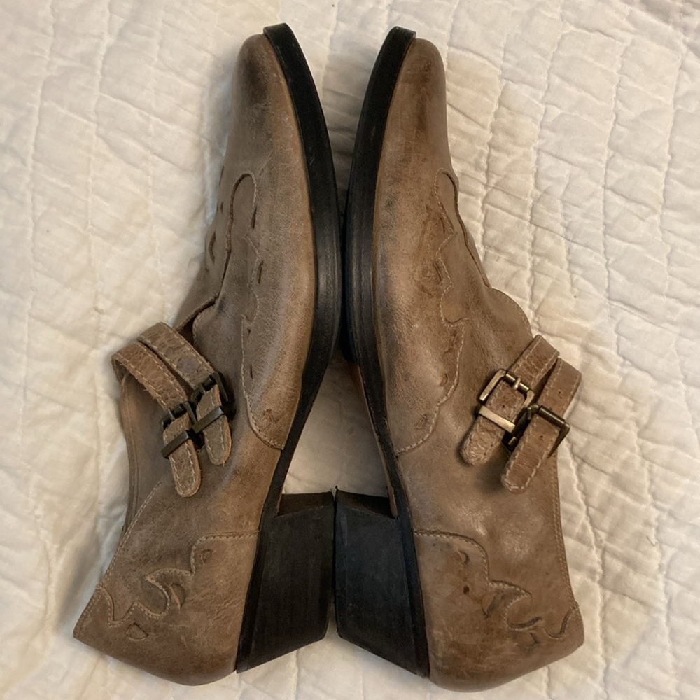 FREE PEOPLE Monument Western Leather Bootie in Distressed Gray. Size 39 EUC - Picture 7 of 15